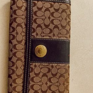 Coach trifold wallet